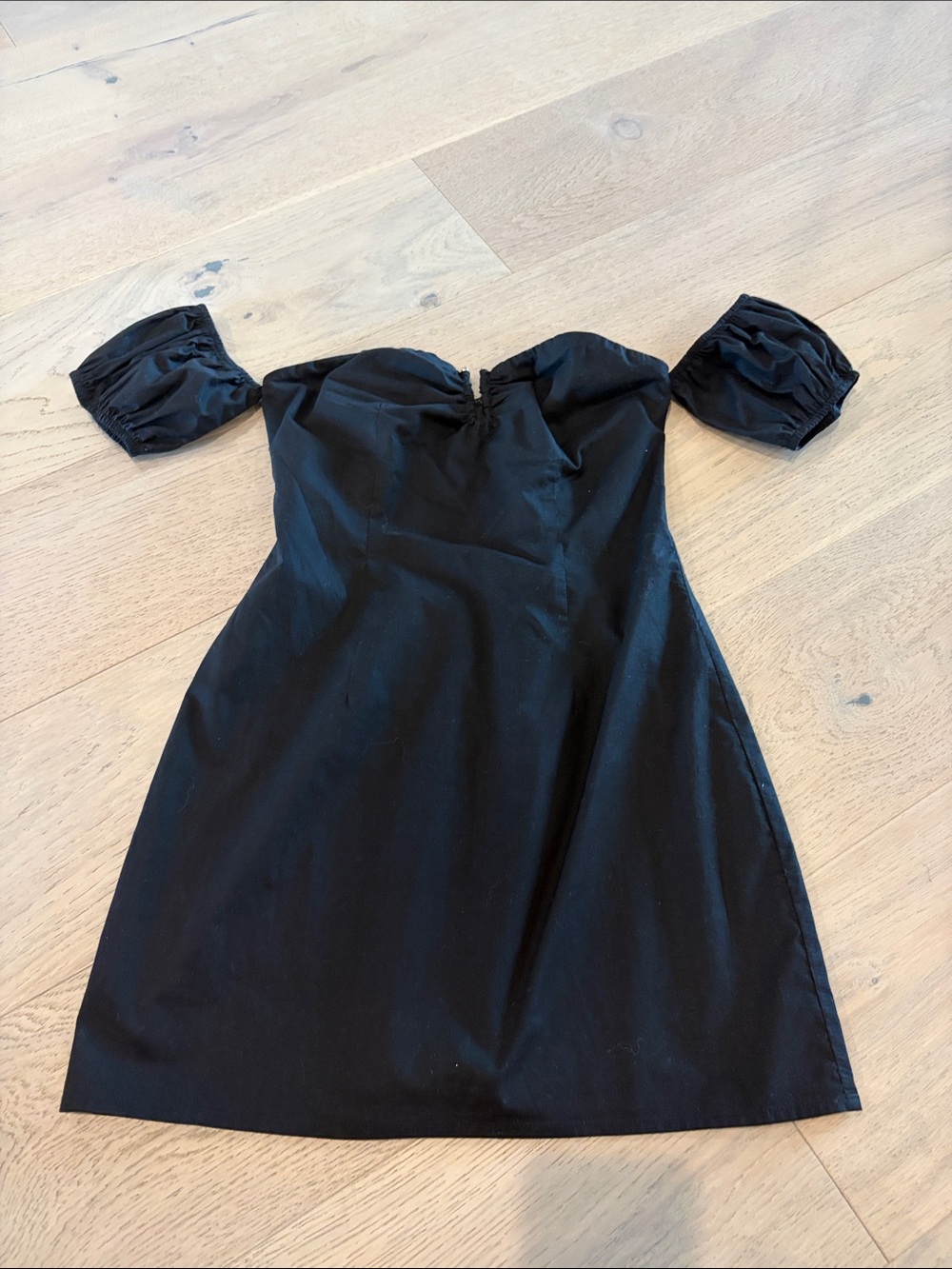 Women’s Superdown mini dress with gold ring accent size XS